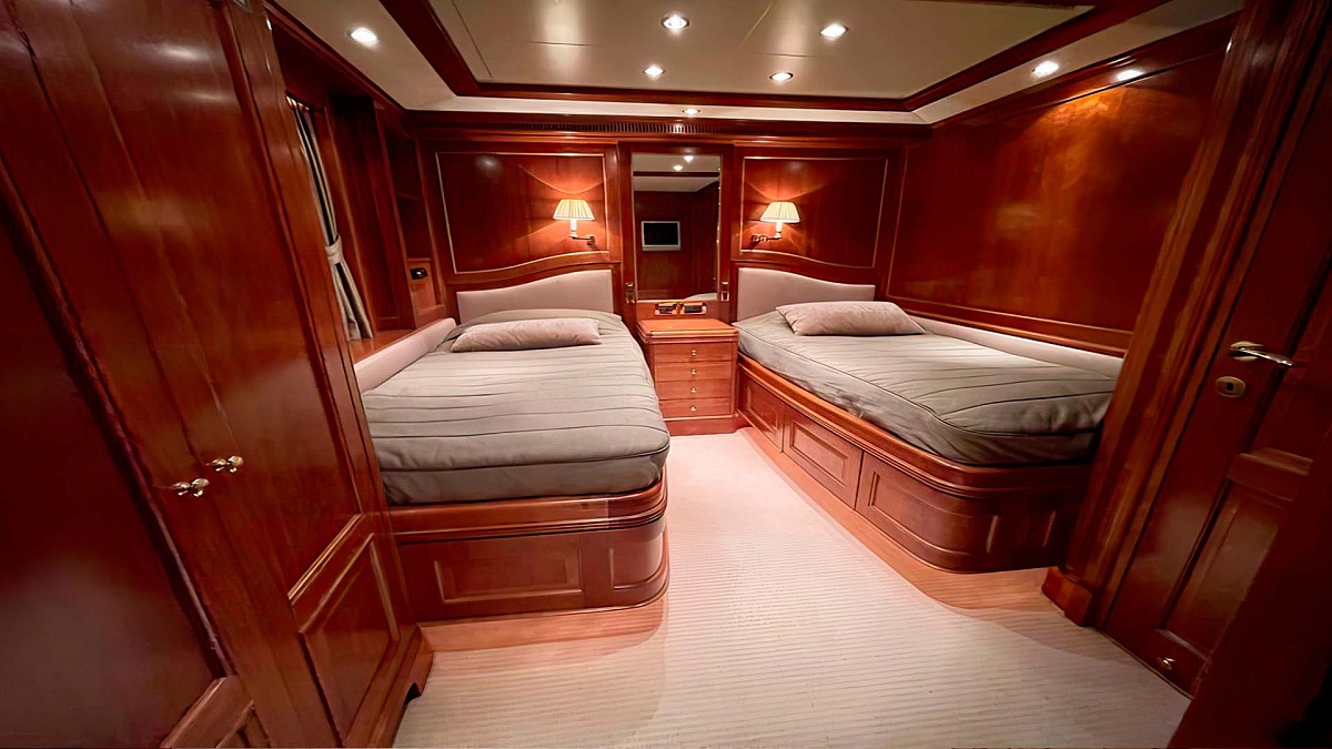 Аренда моторной яхты Benetti 30 Galaktika Skay на Мальдивах